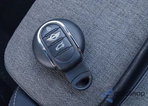 2016 Mini Hardtop Cooper from USA, damaged, VIN WMWXP5C59G2D14050